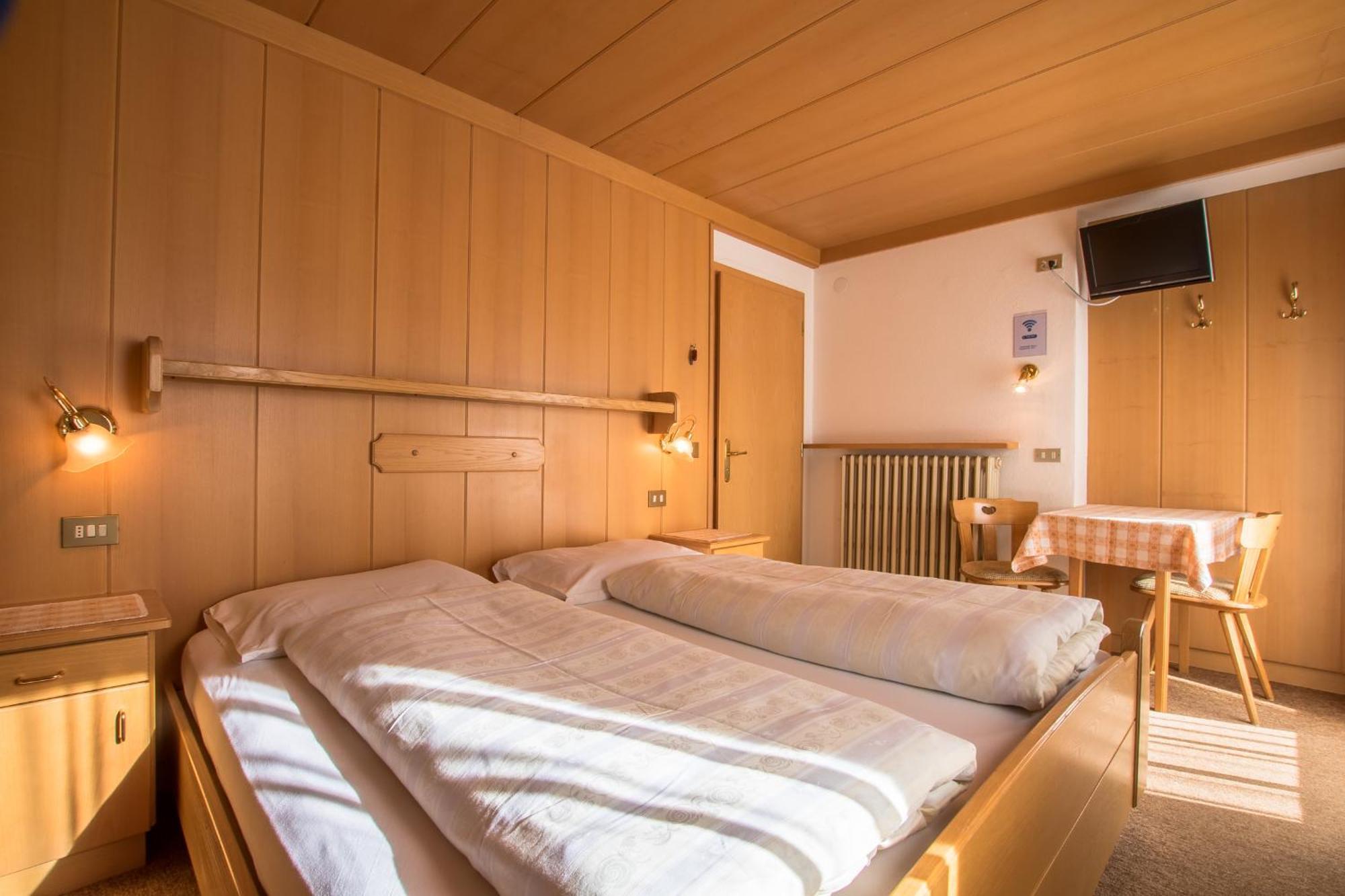 Dolomitdreams Hotel Ла Виля Екстериор снимка